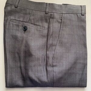 Men's Gray Plaid Dress Pants Item# BLUK106